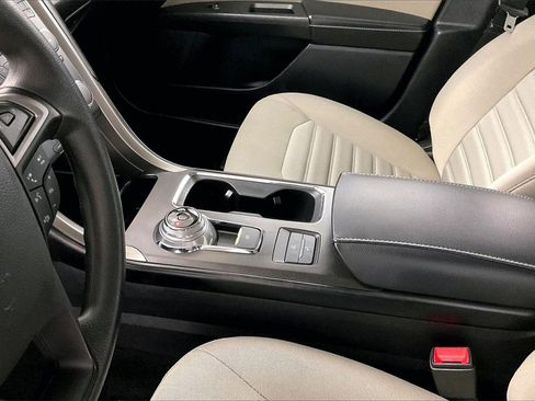 Used 2018 Ford Fusion S image 16