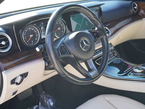 Used 2017 Mercedes-Benz E 300 image 27