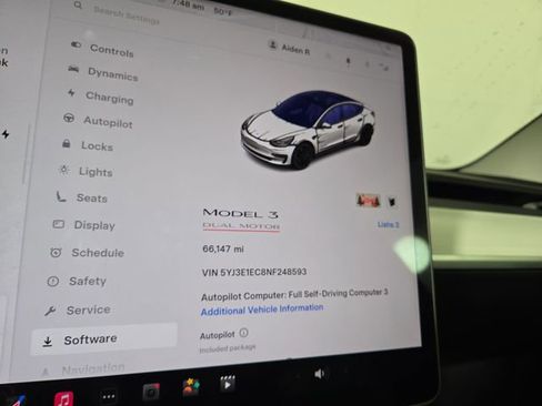 Used 2022 Tesla Model 3 Performance image 15