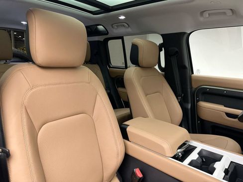 Certified 2025 Land Rover Defender 110 S AWD/4WD image 5