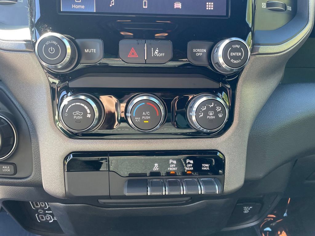 New 2026 RAM 1500 Warlock AWD/4WD image 16