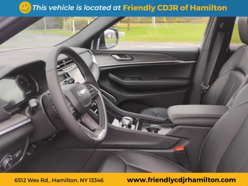 New 2025 Jeep Grand Cherokee L Limited w/ Black Appearance Package image 11