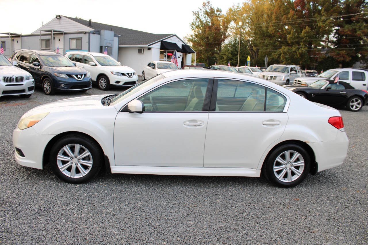 Used 2011 Subaru Legacy 2.5i Premium AWD/4WD image 10
