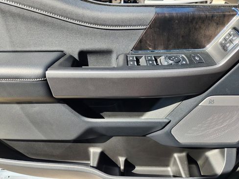 New 2026 Ford F250 Lariat w/ Black Appearance Package image 16