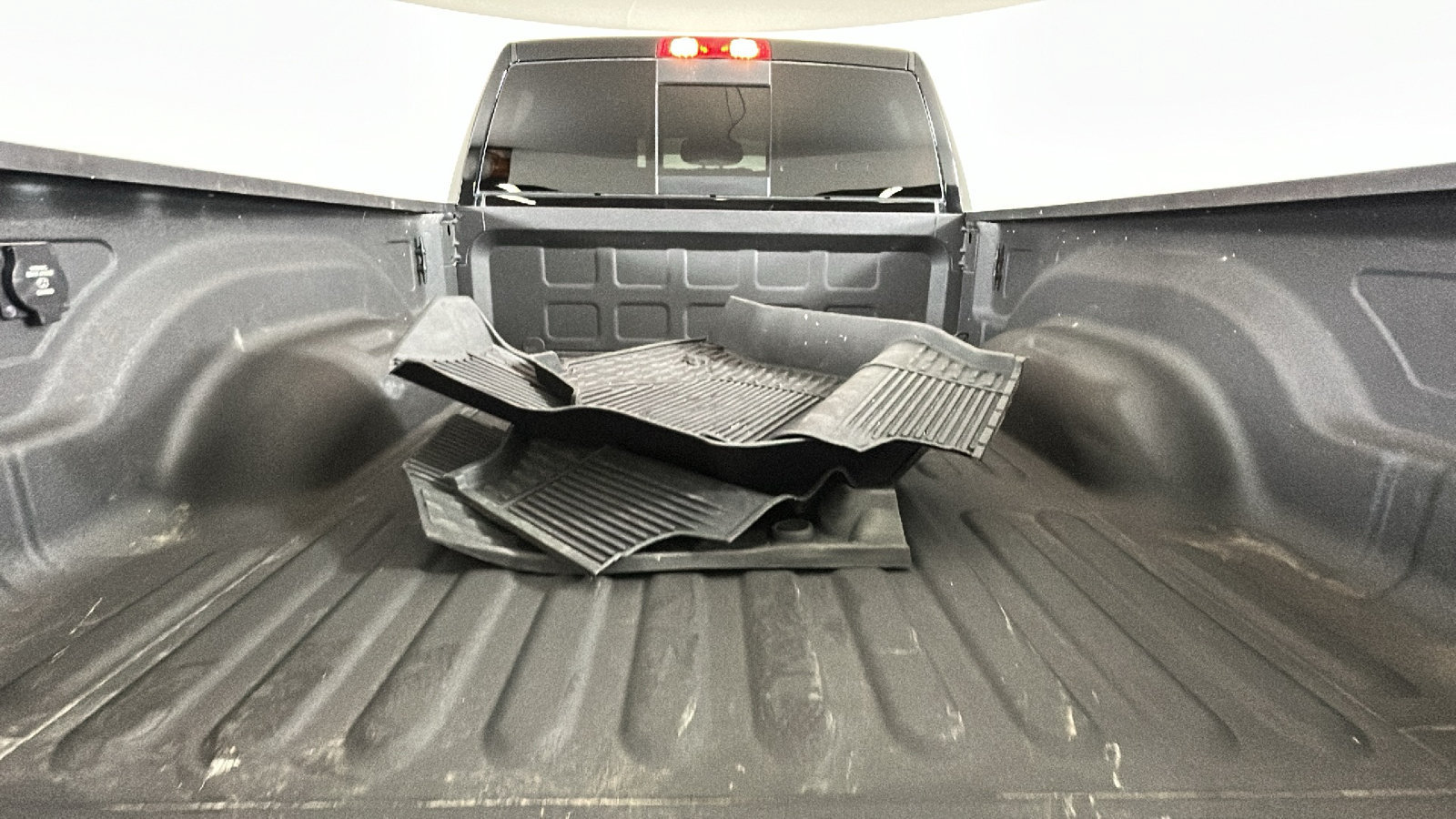 Used 2024 RAM 2500 Laramie AWD/4WD image 34