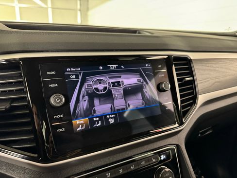 Used 2023 Volkswagen Atlas SE image 21