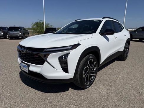 New 2026 Chevrolet Trax RS image 5