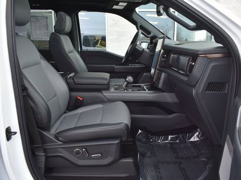 Used 2024 Ford F150 Lightning Lariat image 47