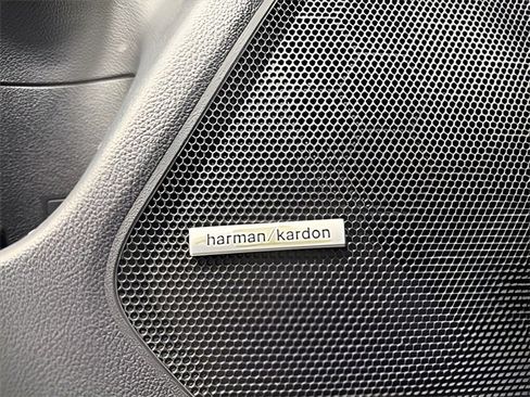 Used 2018 Subaru Outback 2.5i Limited image 10