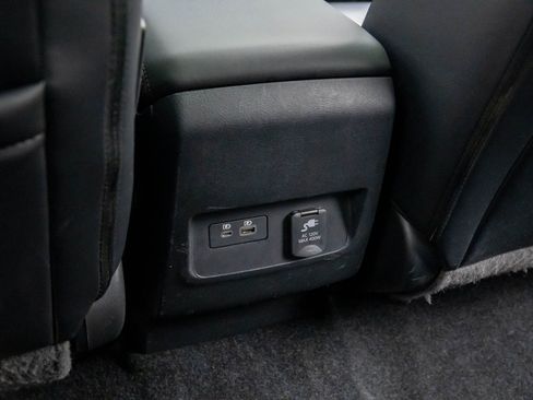 Used 2022 Nissan Frontier PRO-4X w/ Pro-4X Premium Package image 19