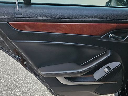 Used 2010 Cadillac CTS Premium image 13