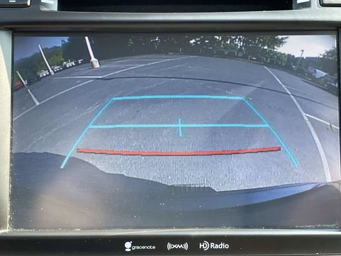 Used 2018 Toyota Highlander XLE FWD image 38