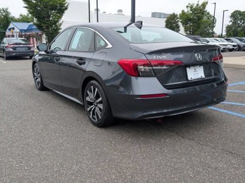 Used 2023 Honda Civic EX image 4