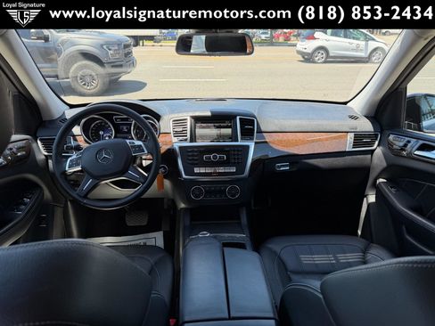 Used 2015 Mercedes-Benz GL 450 4MATIC image 17