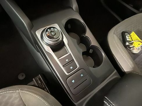 Used 2022 Ford Escape SE w/ Convenience Package FWD image 19