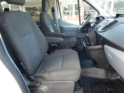 Used 2016 Ford Transit 150 XL image 17