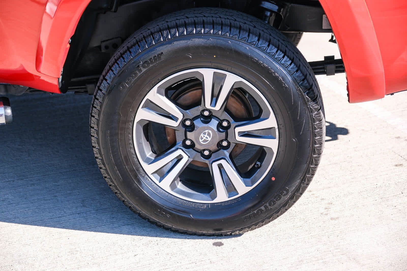 Certified 2017 Toyota Tacoma TRD Sport w/ Tow Package AWD/4WD image 9