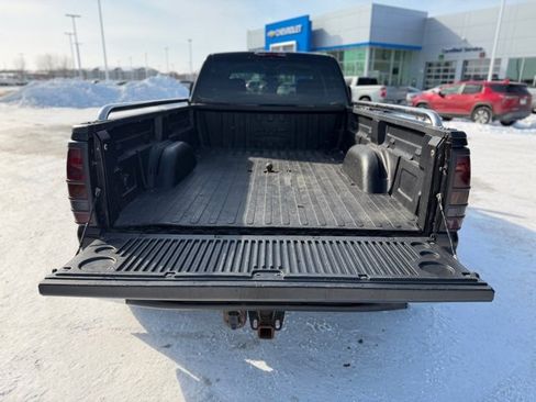 Used 2007 GMC Sierra 3500 SLT w/ Heavy-Duty Power Package image 10