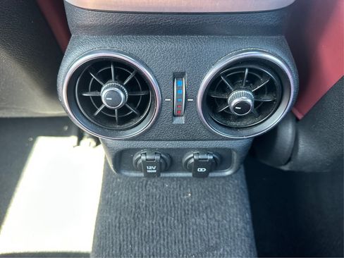 Used 2019 Kia Stinger GT2 image 42