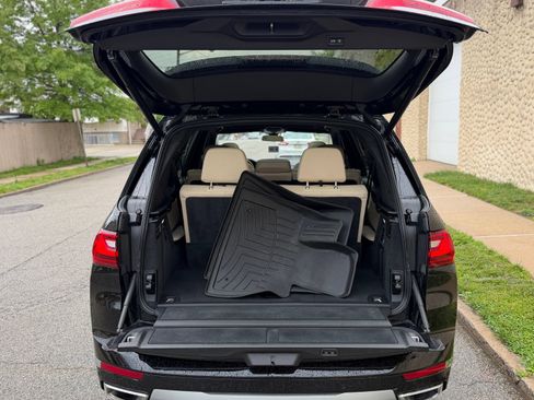 Used 2021 BMW X7 xDrive40i w/ Executive Package AWD/4WD image 9