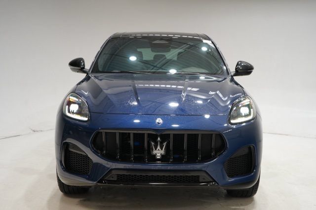 Certified 2025 Maserati Grecale Modena AWD/4WD image 2