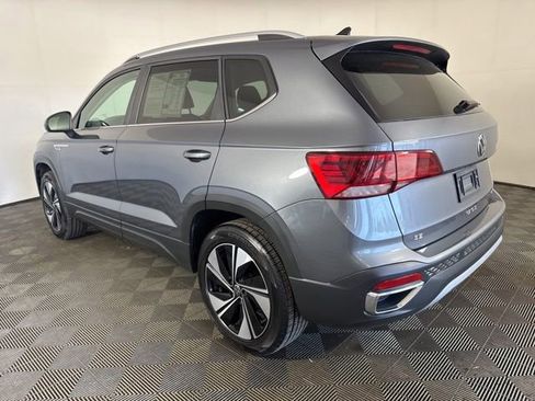 Certified 2024 Volkswagen Taos SE AWD/4WD image 6