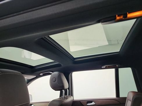Used 2019 Mercedes-Benz GLS 450 4MATIC image 18