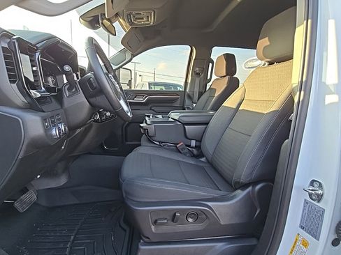 Used 2024 GMC Sierra 3500 SLE w/ SLE Value Package image 10