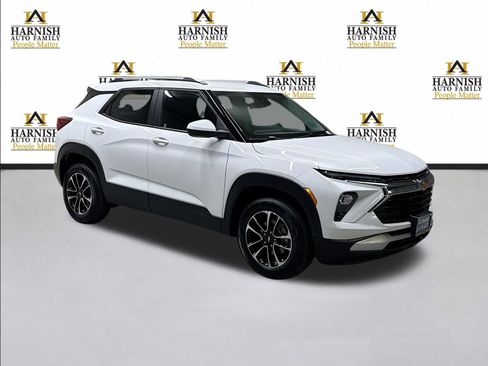 New 2026 Chevrolet TrailBlazer LT w/ Convenience Package AWD/4WD image 3