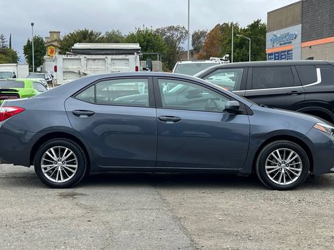 Used 2015 Toyota Corolla LE FWD image 3