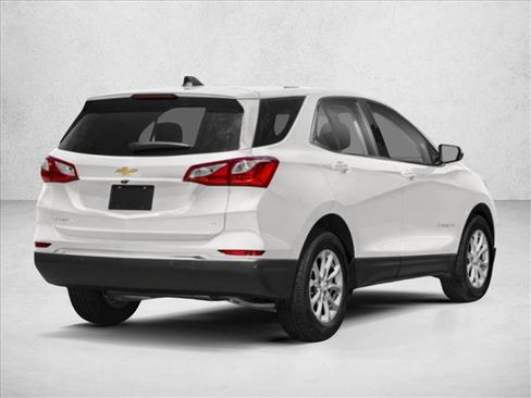 Used 2020 Chevrolet Equinox LT image 2