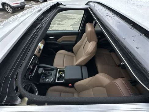 Used 2025 Toyota 4Runner Limited image 6