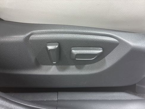 Used 2024 Mitsubishi Eclipse Cross SE image 31