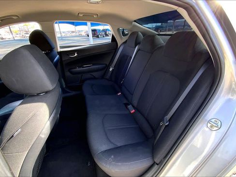 Used 2020 Kia Optima LX image 19