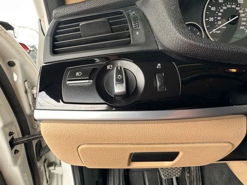 Used 2017 BMW X3 sDrive28i w/ Driving Assistance Package image 15