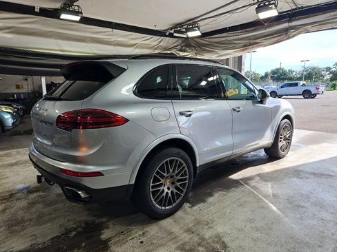 Used 2018 Porsche Cayenne Platinum Edition AWD/4WD image 6