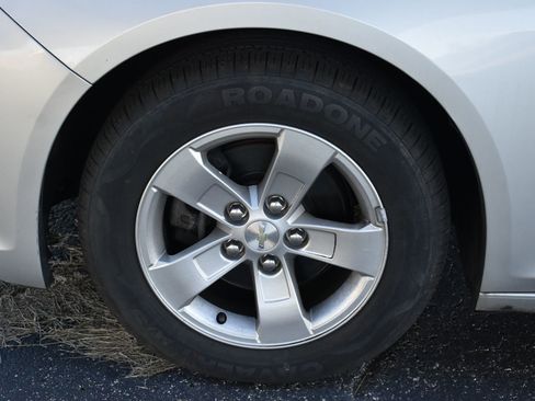 Used 2015 Chevrolet Malibu LS image 11