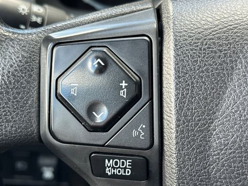 Used 2021 Toyota Tundra SR5 w/ Trail Edition image 28