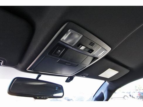 Used 2016 Toyota Tacoma SR5 image 9