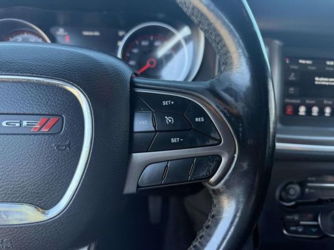 Used 2019 Dodge Charger SXT w/ Leather Interior Group image 18