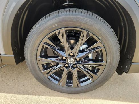 New 2025 MAZDA CX-5 Carbon Edition image 18