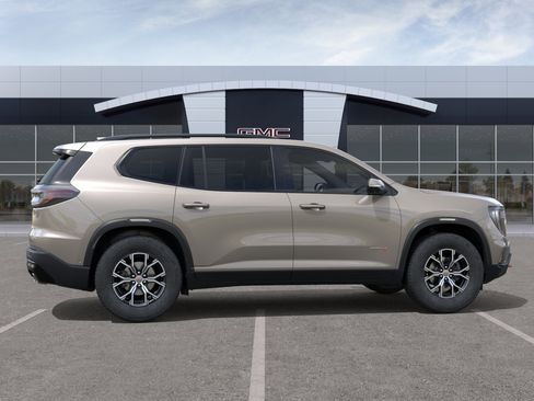 New 2026 GMC Acadia AT4 w/ Luxury Package AWD/4WD image 5