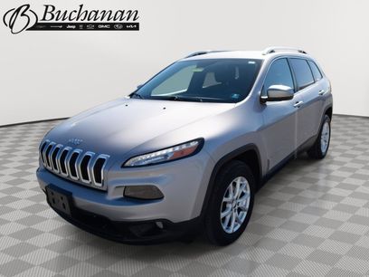 Used 2017 Jeep Cherokee Latitude w/ Cold Weather Group