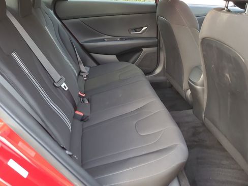 Used 2023 Hyundai Elantra SEL image 17