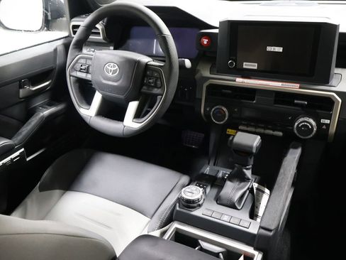 New 2026 Toyota Tacoma TRD Off-Road AWD/4WD image 17