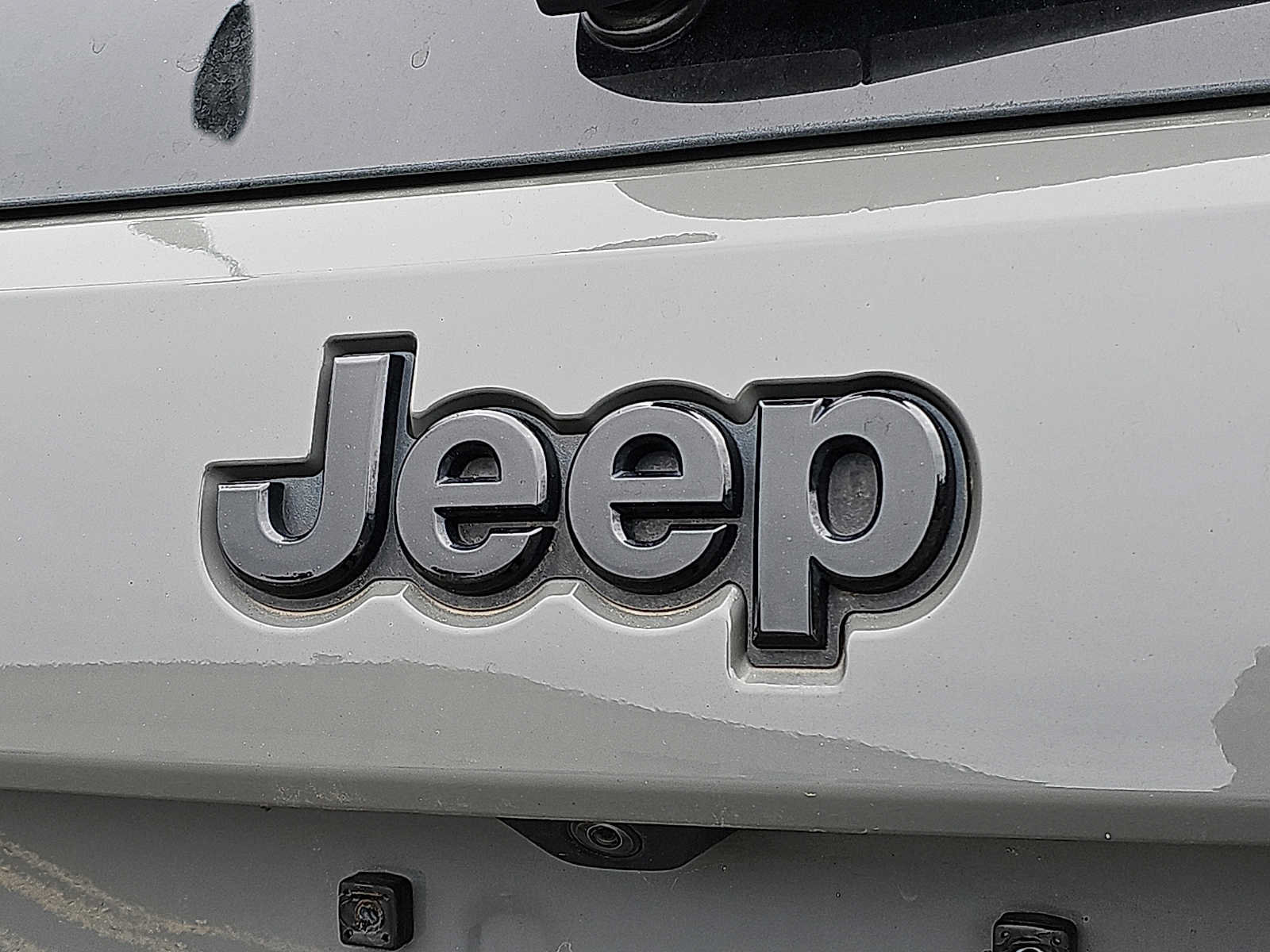 Used 2020 Jeep Grand Cherokee Altitude AWD/4WD image 32