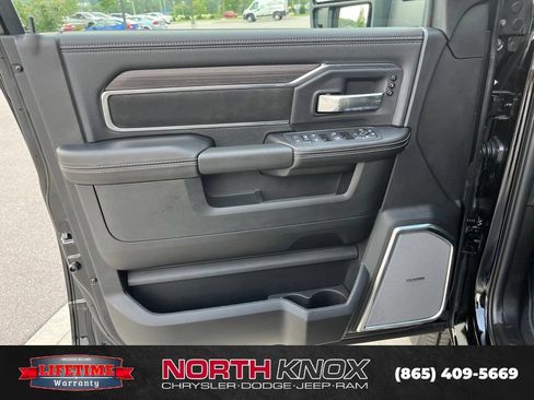 New 2026 RAM 2500 Laramie AWD/4WD image 5