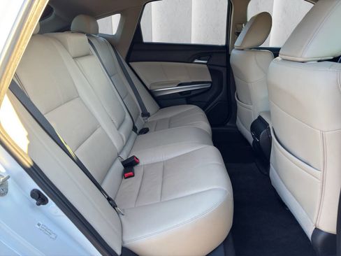 Used 2015 Honda Crosstour EX-L image 12