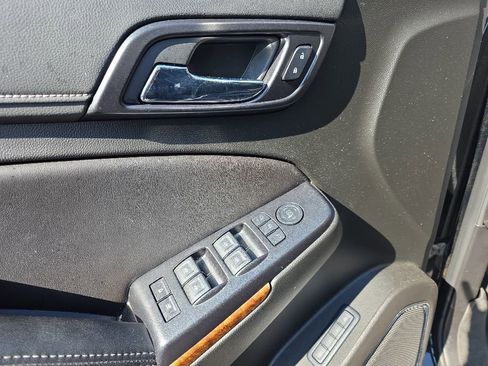 Used 2019 Chevrolet Tahoe Premier AWD/4WD image 11