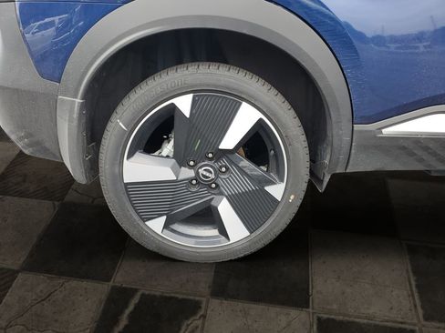 Used 2025 Nissan Kicks SR image 5